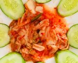 Hình bước làm 5 của món Lẩu Kimchi ngày mưa