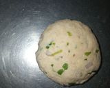 पालक और प्याज़ के पराठे (palak aur pyaz ke parathe recipe in Hindi) रेसिपी चरण 3 फोटो