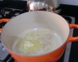 Foto del paso 4 de la receta: Pollo relleno con castañas, manzana y arándanos al ron