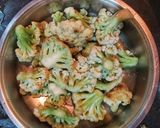 লুচি ও ফুলকপির রোস্ট (luchi o fulkopir roast recipe in Bengali) রেসিপির ধাপ 1 ছবি