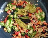 Foto langkah ke 4 dari resep Tumis Jantung Pisang Kepok.
