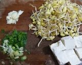 Foto langkah ke 1 dari resep KongNamul Guk 콩나물 국(Sup Toge ala Korea).