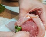 Foto langkah ke 2 dari resep Chicken Cordon Bleu.
