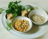 A picture of step 2 of Stir fry cabbage with coconut.
