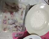 Foto langkah ke 2 dari resep Cumi goreng tepung saus pedas mentega.