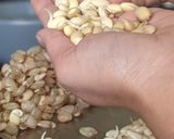 A picture of step 1 of Valache Birde / Bitter Field Beans Curry.