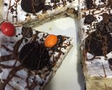 A picture of step 5 of Oreo pizza.