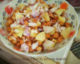 A picture of step 3 of Saucy Chana chat.