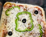 A picture of step 4 of Roasted meaty pizza.