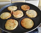 A picture of step 5 of Red lentils mini uttapam.