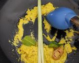 Foto langkah ke 3 dari resep Opor Ayam Bumbu Kuning.