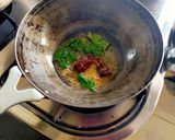 A picture of step 4 of Idli-Coconut Chuteny.