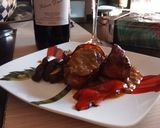 Foto del paso 8 de la receta Solomillos de cerdo arropado en bacon en salsa de málaga virgen