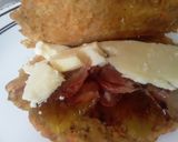 Foto del paso 8 de la receta: Arepa de Zanahoria 🥕con relleno hawaiano!!!😜😜😜🍘🧀🥓🍍🍘