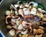 Foto del paso 3 de la receta: Estofado de codillo de cordero con patatas y verdura