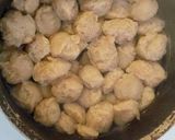 A picture of step 1 of Soya Chunks Fry.