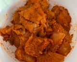 A picture of step 1 of Fried Fish Dum Biryani.