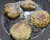 Foto langkah ke 3 dari resep Patty / hamburger saus bulgogi ala tintin.