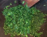 A picture of step 2 of Methi Matar Malai.
