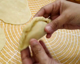 Foto langkah ke 4 dari resep KIBINAI (Lithuanian Meat Pies).