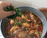 Foto langkah ke 4 dari resep Ayam Kecap Pedas Manis.