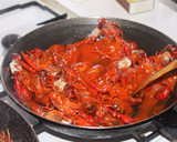 Foto del paso 3 de la receta: Cangrejos de rio con tomate