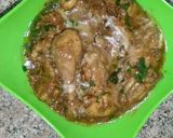 A picture of step 5 of Dahi chicken.