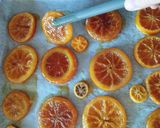 Foto del passaggio 7 della ricetta Agrumi canditi per decorare le torte, ricetta veloce 🌷