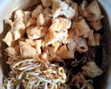 Foto langkah ke 1 dari resep Sayur Santan Tauge dan Tahu Pong.