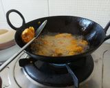 A picture of step 3 of Cauliflower fritters.