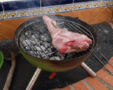 Foto del paso 1 de la receta: Pata de asada de cordero lechal