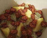 Savanyú káposztaleves gerslivel recept fázis 2 fotója
