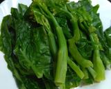 Foto langkah ke 2 dari resep Tumis kailan saos tiram vegetarian.
