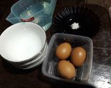Foto langkah ke 1 dari resep Telur ceplok kukus.