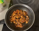 Foto del paso 2 de la receta: Lasaña de carne con champiñones y bechamel especial