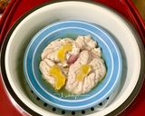 Hình bước làm 2 của món Óc Heo Hấp Hành Gừng