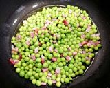 Foto del paso 1 de la receta: Guisantes con Jamón y Huevos poché