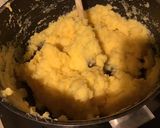 Une image de l'étape 4 de Boulettes de polenta au persil, jambon et parmesan sauce tomates et carottes.