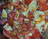 Foto langkah ke 2 dari resep Tahu Kuah Tomat Pedas.