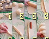 A picture of step 4 of Sausage Buns /Hotdog buns.