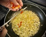 Foto del paso 5 de la receta: Spaghetti con vieiras y crujiente de Parmesano