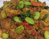 Foto langkah ke 9 dari resep Ayam Pedas Masak Kemangi Pete.