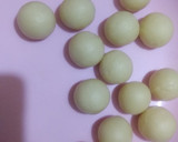இன்ஸ்டன்ட் மிக்ஸ் குலாப்ஜாமுன் ரெசிபி ஸ்டேப் 2 புகைப்படம்