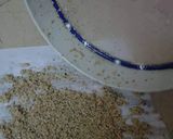 A picture of step 1 of Kashkash ka paratha.