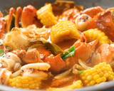 Foto langkah ke 8 dari resep Seafood Saus Padang Devina Hermawan.