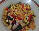 Foto langkah ke 5 dari resep Oseng Ikan Keranjang.