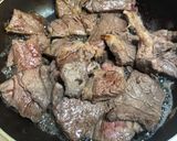 A picture of step 2 of Japanese Beef Potatoes.