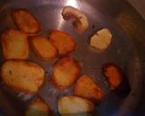 A picture of step 4 of Lyonnaise Potatoes.