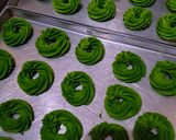 Foto langkah ke 3 dari resep Kue Sagu Pandan.