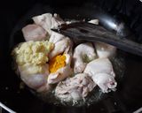 A picture of step 2 of Chicken Karhai.